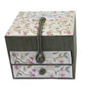 Embroidered Bat Mitzvah Jewelry Box - Flowers BE-2